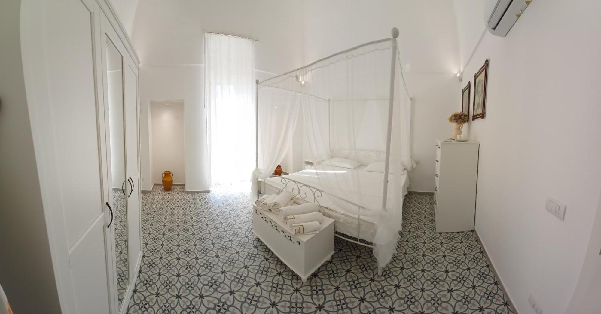 A Casa Del Mercante Монополи Экстерьер фото